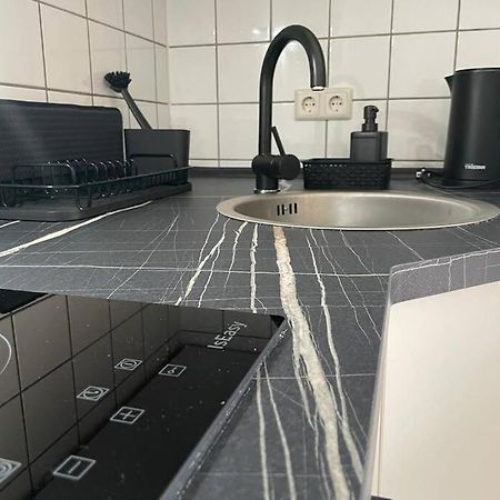 Modernes Apartment In Хемниц Экстерьер фото