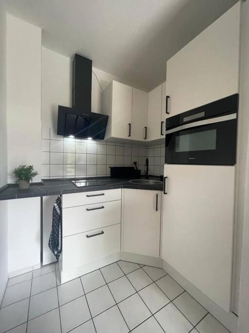 Modernes Apartment In Хемниц Экстерьер фото